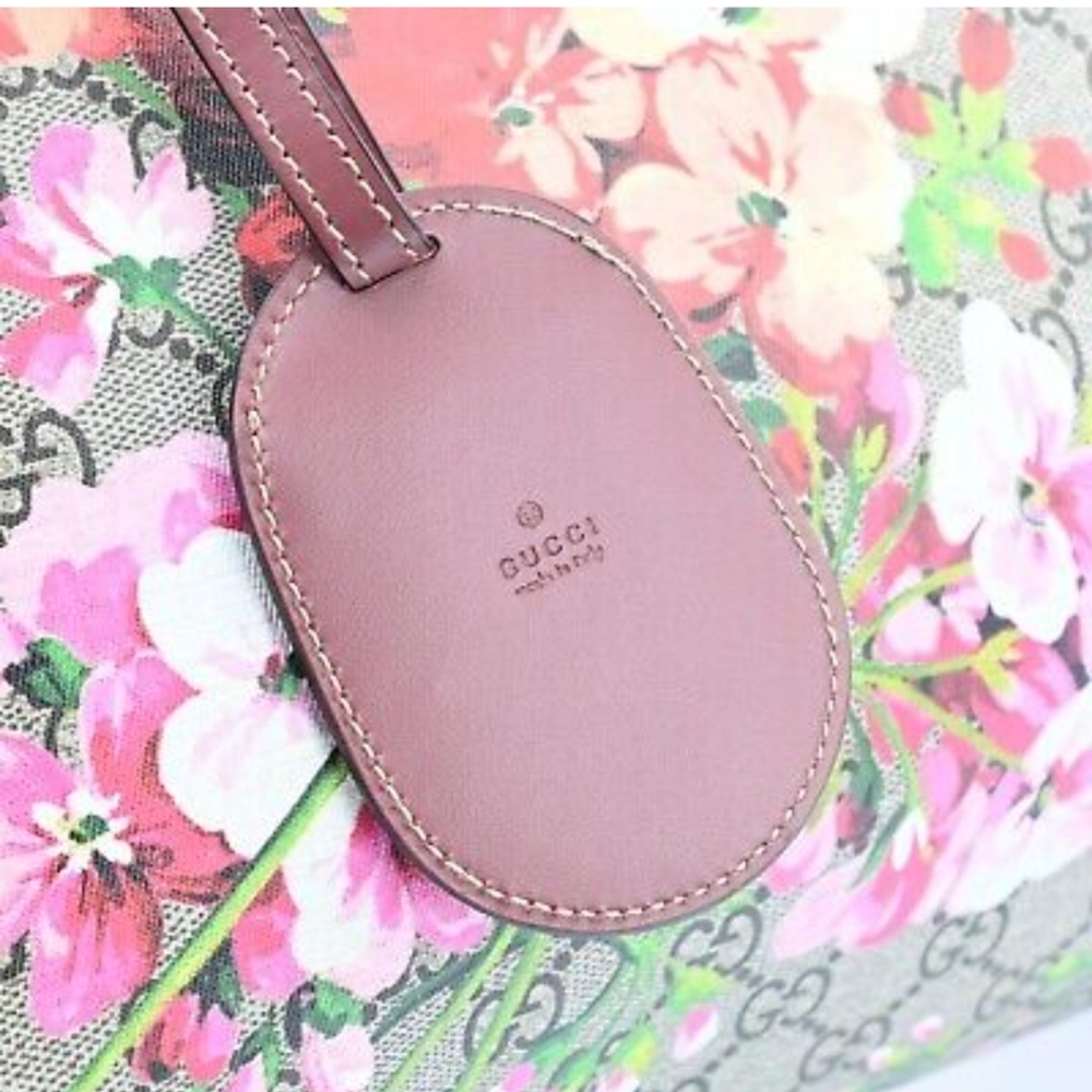 Gucci Luxury Bag STUNNING!! ๐งก๐๐ฉท๐๐๐ - Picture 11 of 12